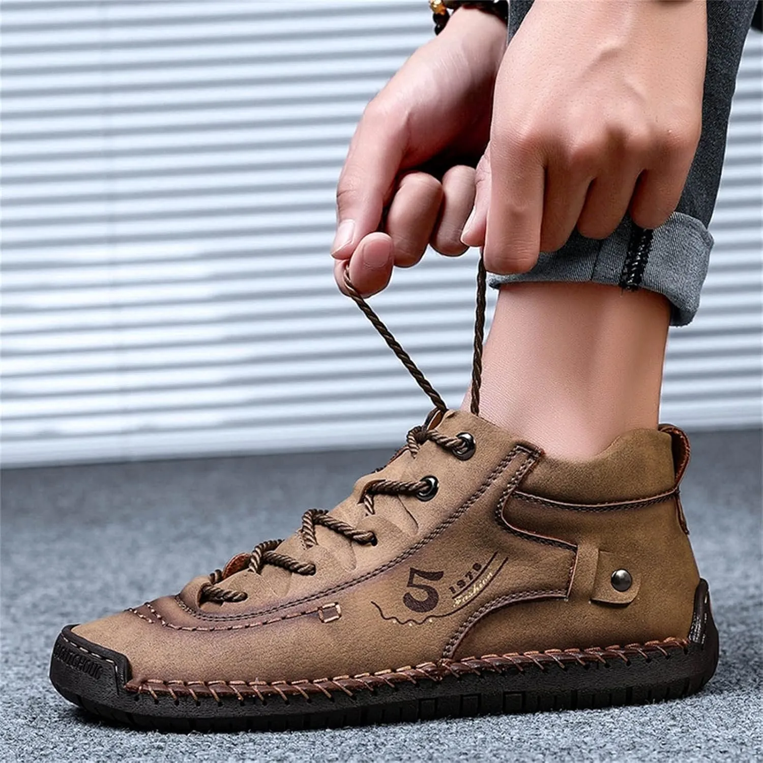 BORAMAX Mens Casual Shoes Fashion Sneakers Non Slip PU Leather Classic Walking Shoes Suit Shoes Autumn Mid Top Men Shoes