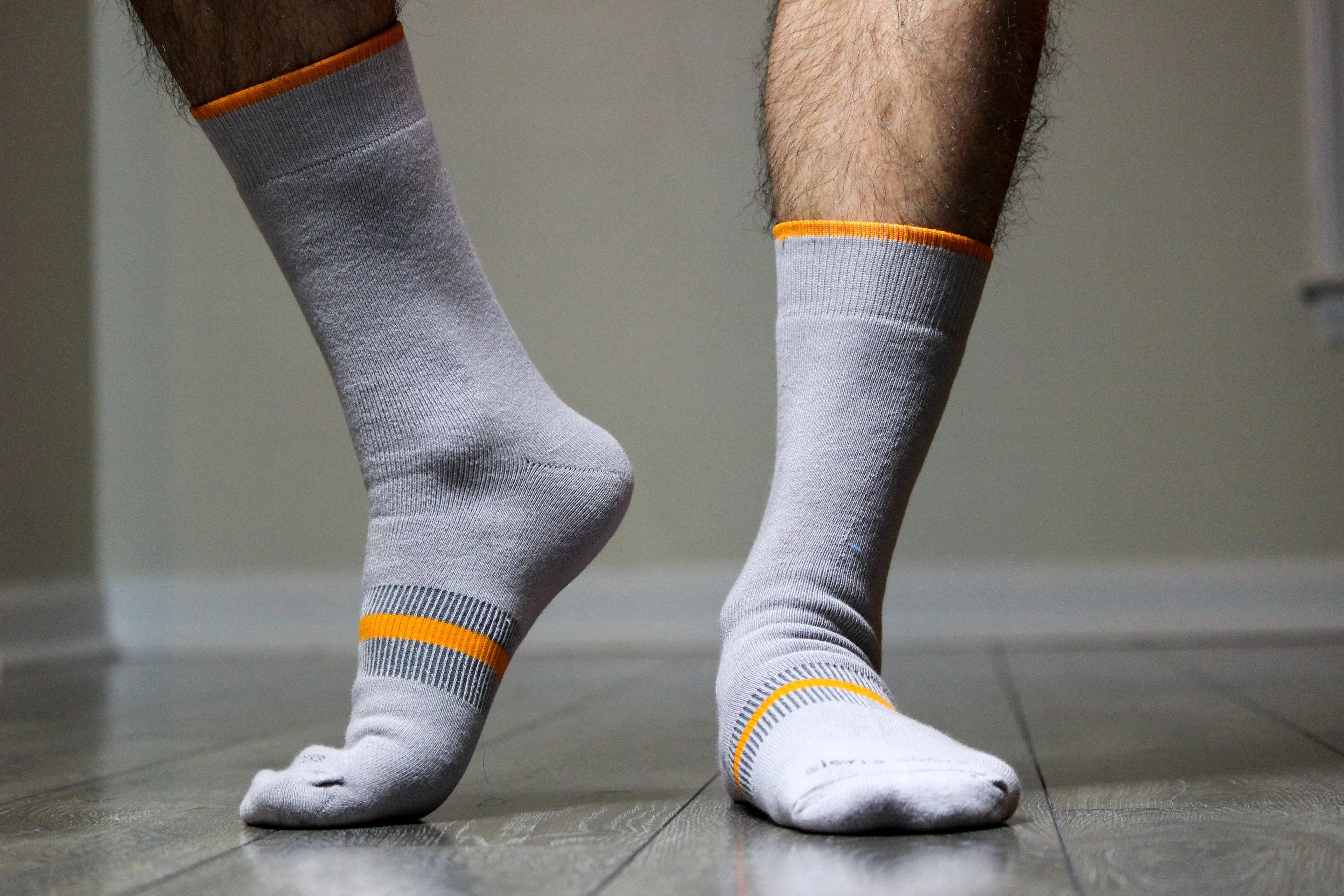 Men's Performance Crew Socks with Cushioned Arch Support